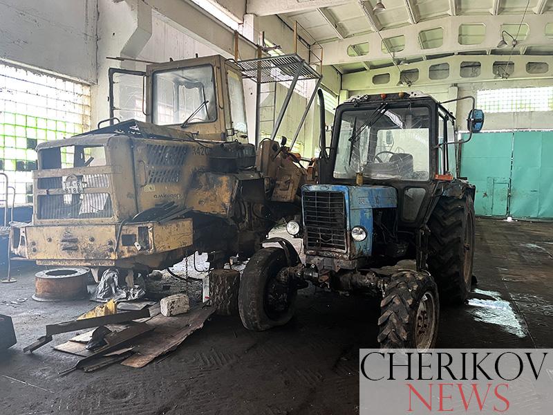 В рамках месячника безопасного труда мобильная группа посетила сельхозпредприятия района