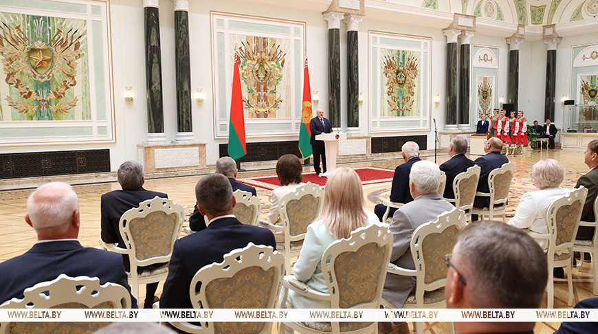 Лукашенко: сейчас наша очередь писать новые страницы белорусской истории